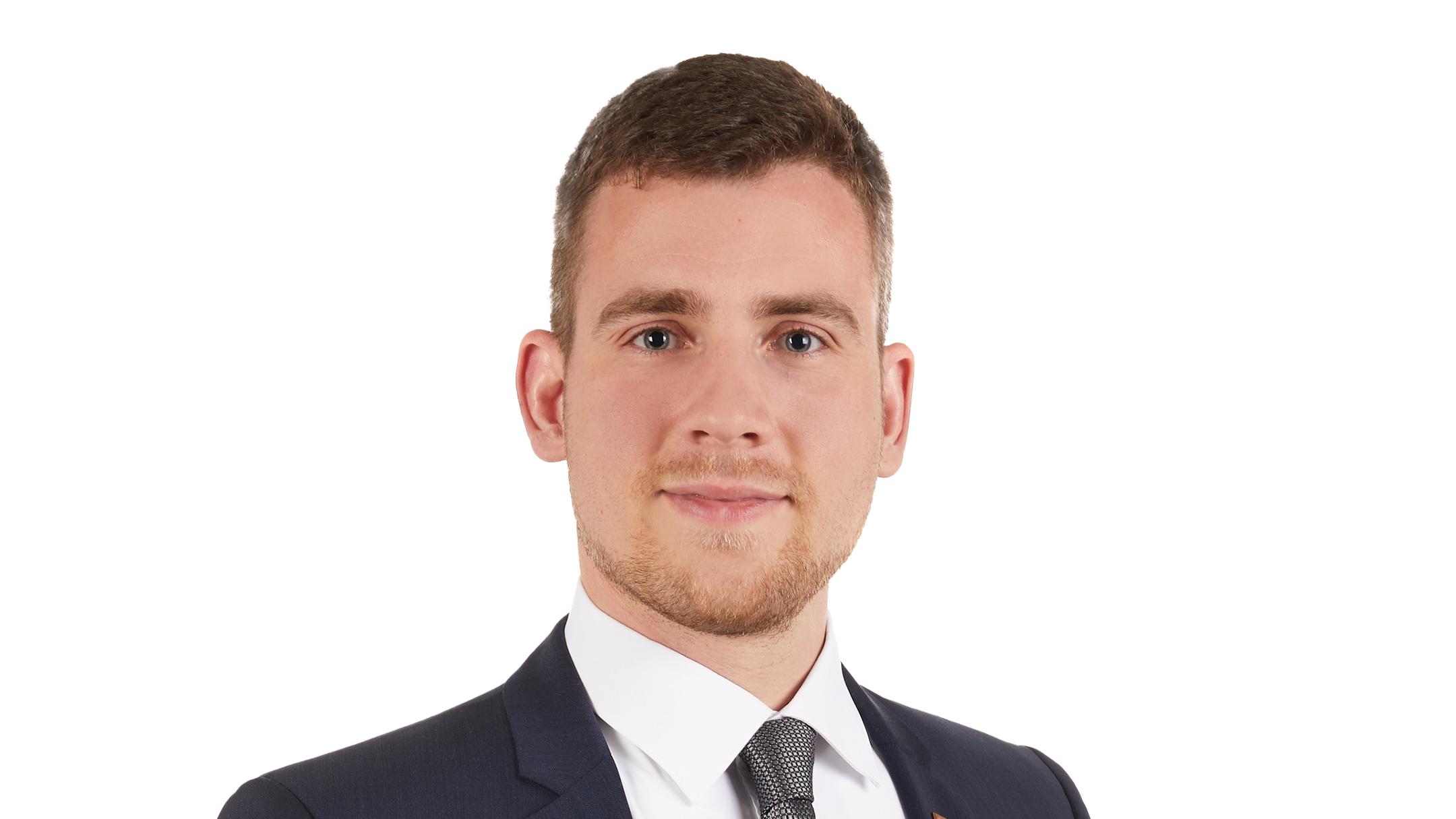 Adrian Parthum – Finanzberatung in Chemnitz