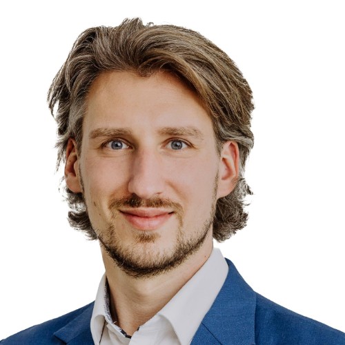 Alexander Medau - tecis